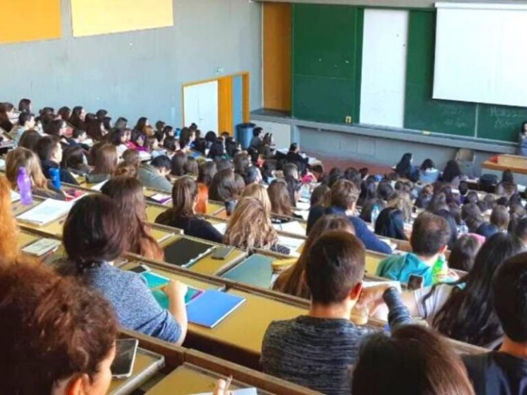 Ποια Πανεπιστημιακά Τμήματα μαζί με το πτυχίο παραχωρούν και μεταπτυχιακό τίτλο