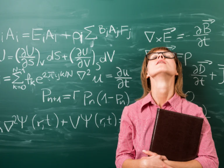 Το κρυφό κόστος των 10.000 διορισμών: «Πριόνισμα» αναπληρωτών με συγχωνεύσεις, υποβαθμίσεις και «κόφτες» παντού