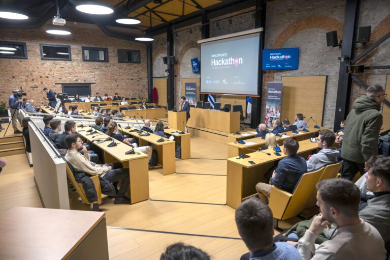 Πανεπιστήμιο Μακεδονίας: Πρωτιά σε διαγωνισμό «Hackathon» για δύο φοιτητές