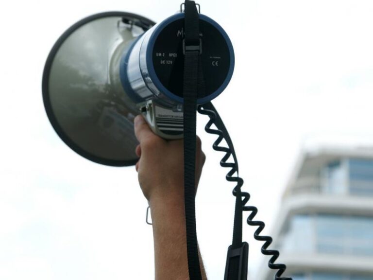 Πανεργατική απεργία 1ης Οκτώβρη: Οι εκπαιδευτικοί στους δρόμους με αιτήματα αξιοπρέπειας και δικαιοσύνης