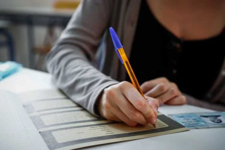 Πανελλήνιες 2025: 5 τμήματα ανθρωπιστικών σπουδών με δυναμικές προοπτικές καριέρας