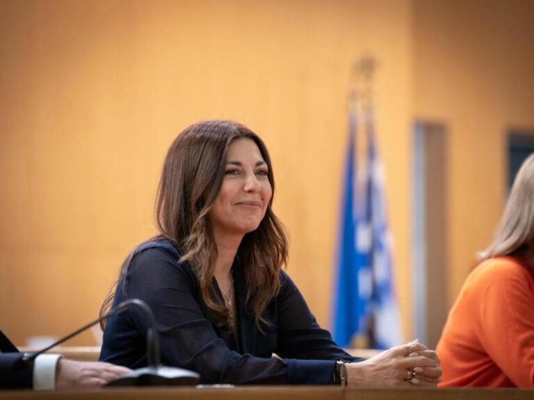 Μήνυμα με 12 συμβουλές προς τους υποψηφίους των Πανελλαδικών Εξετάσεων από την υπουργό Παιδείας Σοφία Ζαχαράκη