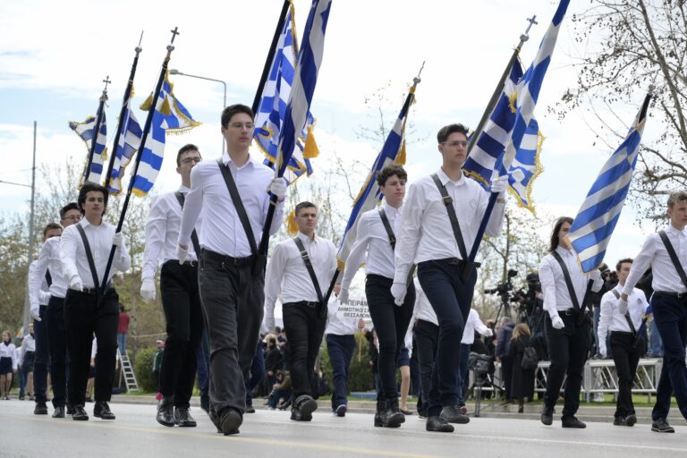 Μαθητικές παρελάσεις 28ης Οκτωβρίου: Ποιοι μαθητές θα παρελάσουν Δευτέρα και ποιοι Τρίτη